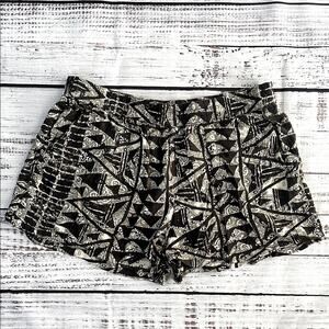 Mossimo Supply Co Boho Style Patterned Women's Shorts size Large